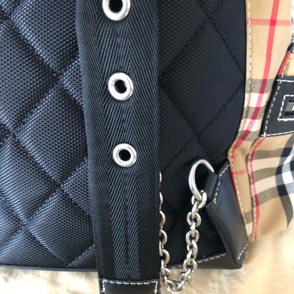 $1️⃣1️⃣7️⃣5️⃣ Burberry Backpack - Picture 13 of 16